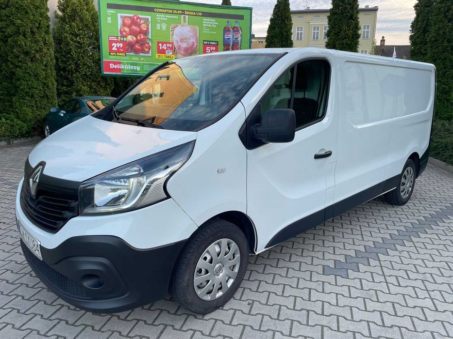 Renault Trafic L2H1 long klima faktura Vat 23% vat-1 2017r Bezwypadkow