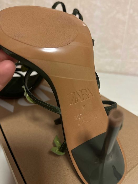 Sapatos Novos com caixa