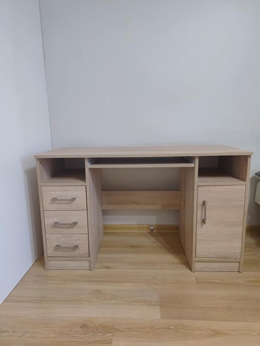 Szafa przesuwna + biurko