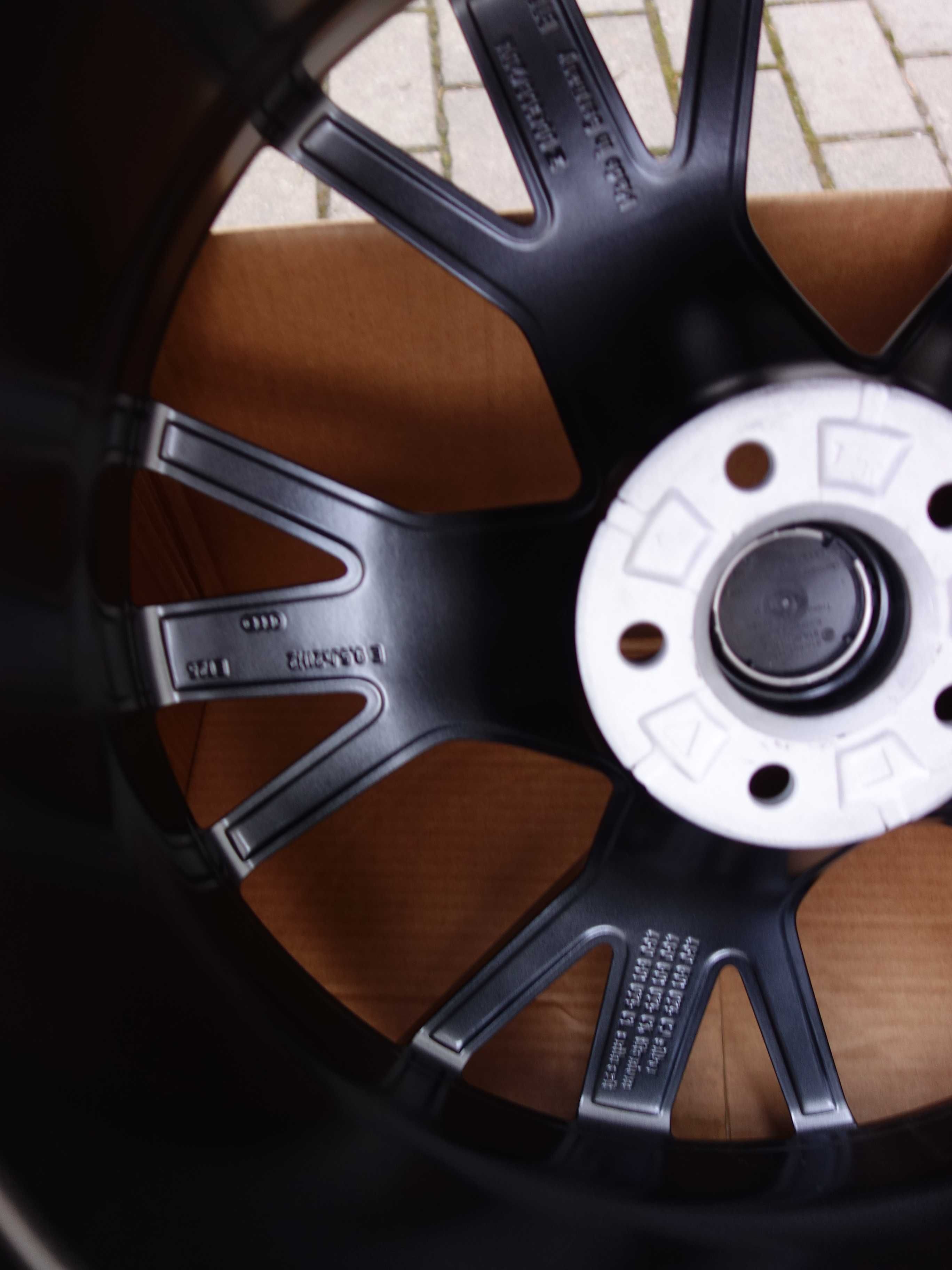 Felgi AUDI RS6  RS7 C7 4G0 Q7 Q8 SQ7 SQ8 21'' Audi Sport OEM