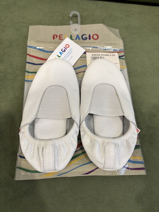 Нові шкіряні чешки Pellagio