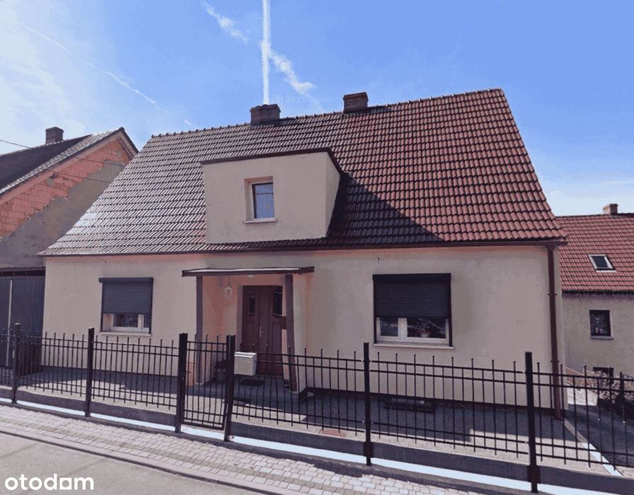 Dom rodzinny z ogrodem z bajki