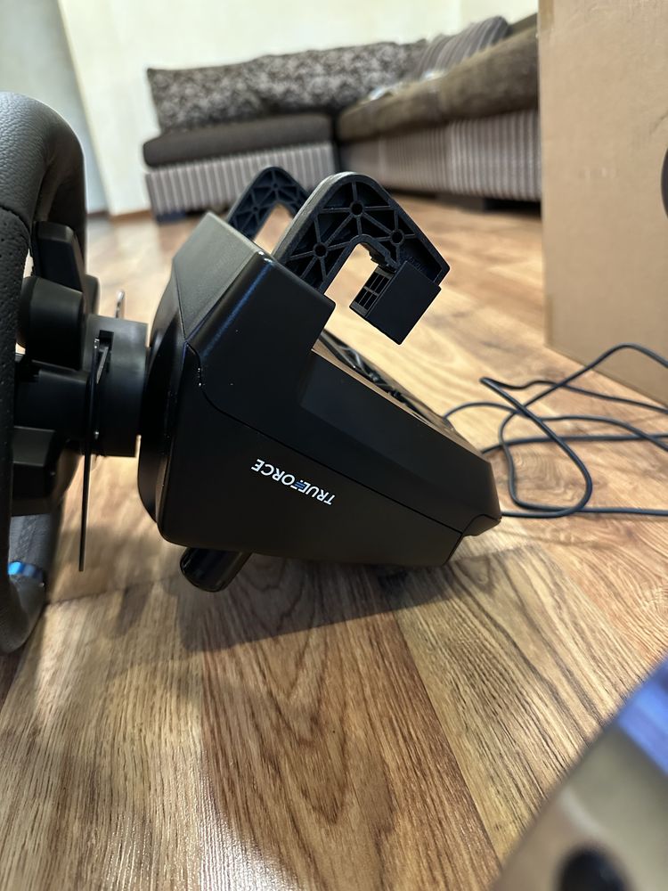Logitech G923 + Driving Force Shifter (PC/PS)
