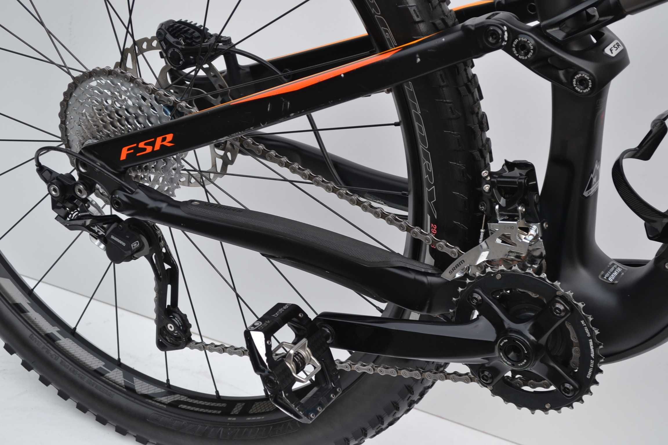 Specialized carbon stumpjumper FSR 2x10 XT,Full rama Mstan bdb koła 29