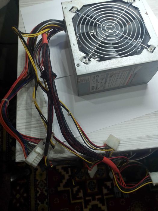 Блок живлення 300w gembird