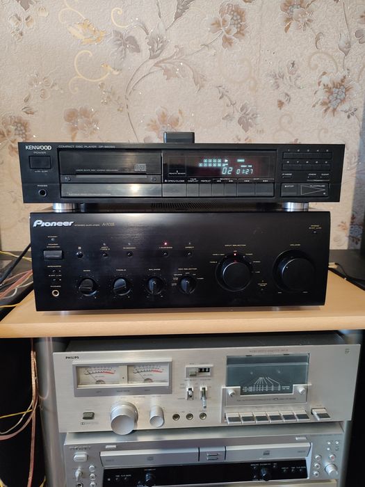 Сиди проигрыватель kenwood DP-660 SG.