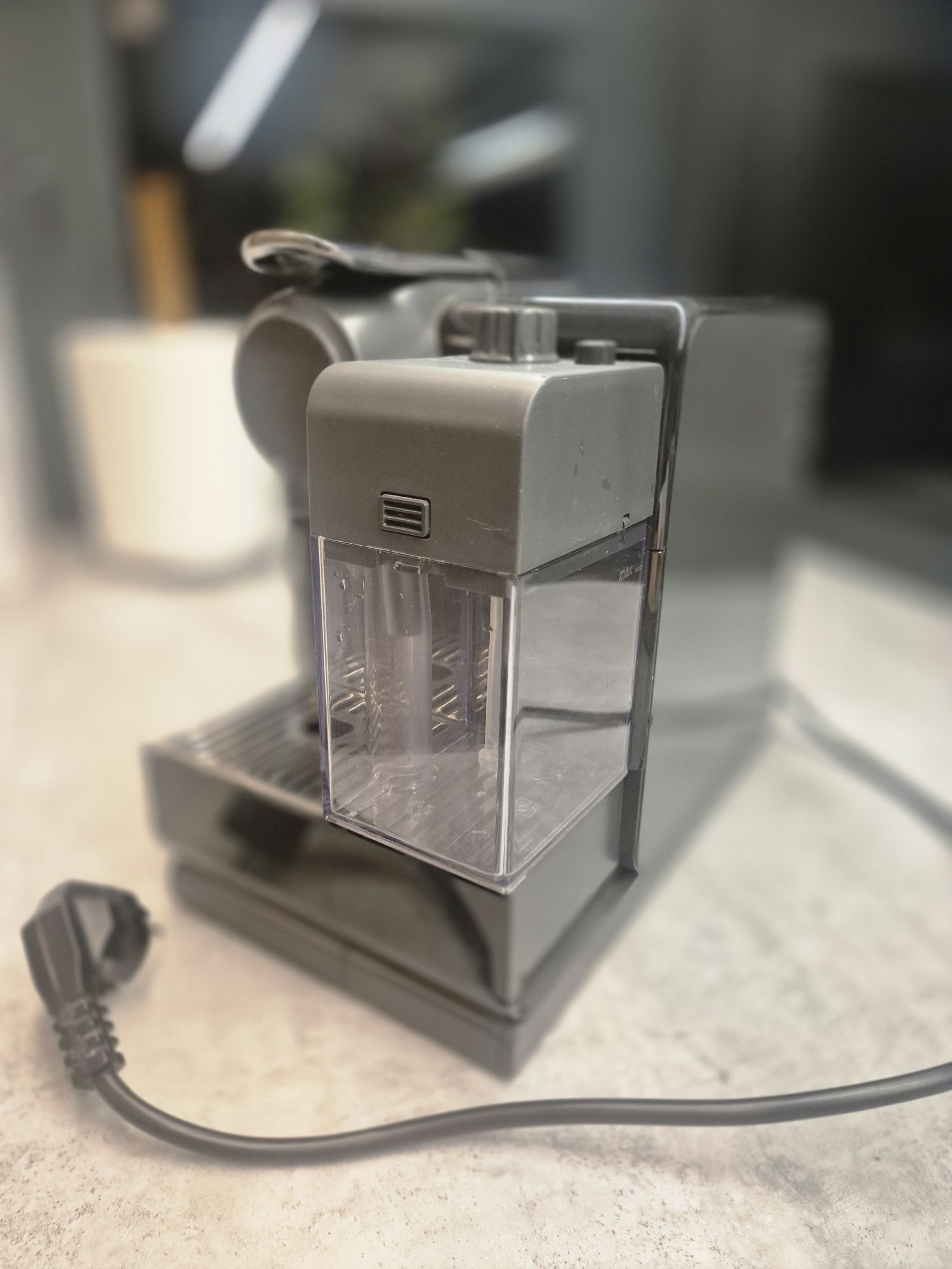 Ekspres Delonghi EN560B