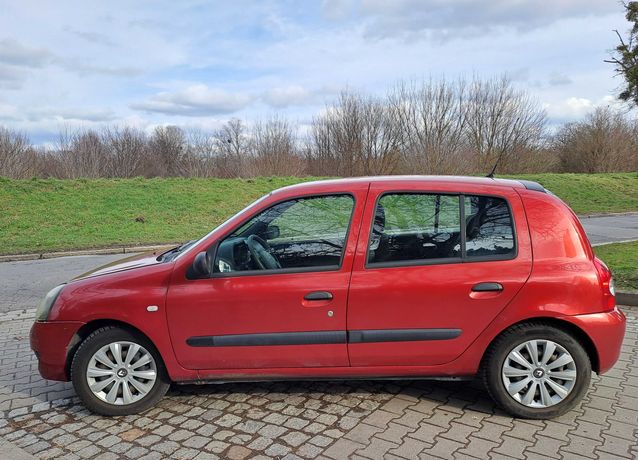 Renault Clio 2007 rok z kompletem opon zima/lato