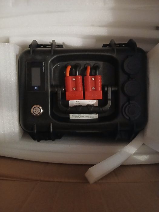 Батарея Lifepo4 100Ah із зарядний пристроєм