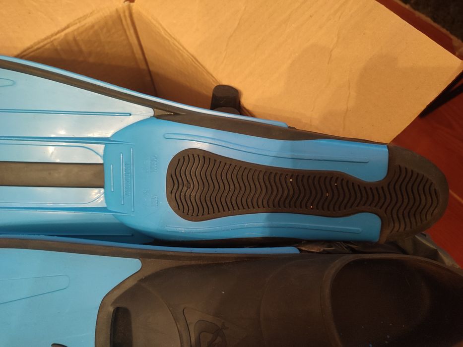 Barbatanas ou pés de pato