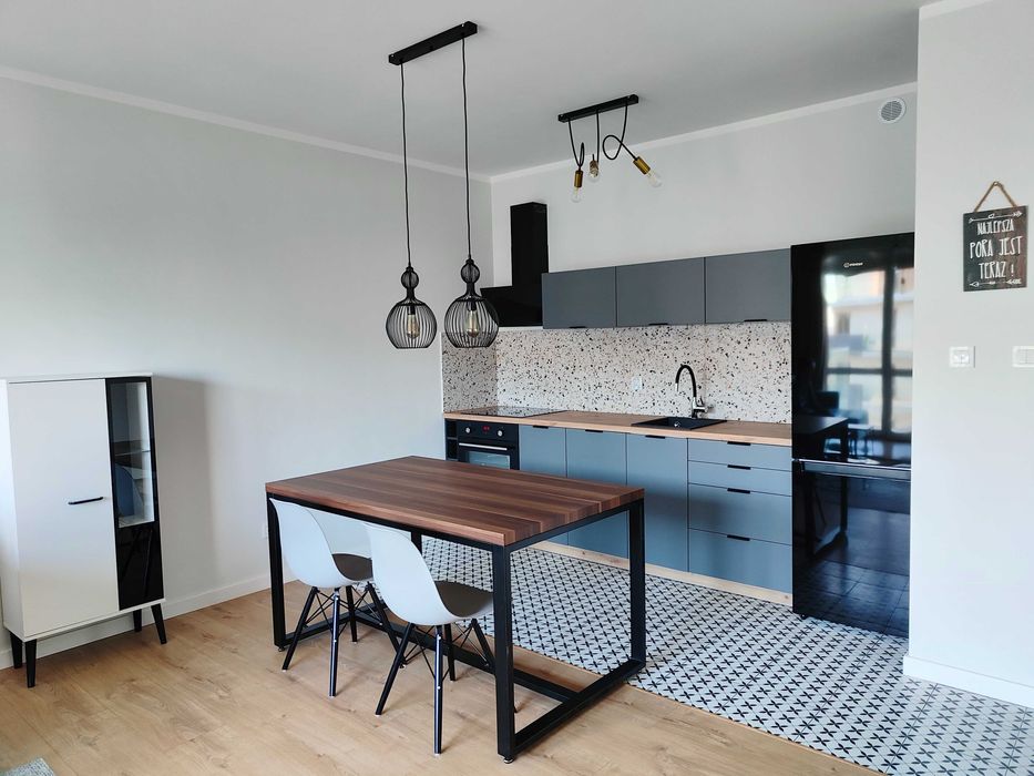 Mieszkanie 51m  2pokoje aneks łazienka balkon, teren zamknięty parking