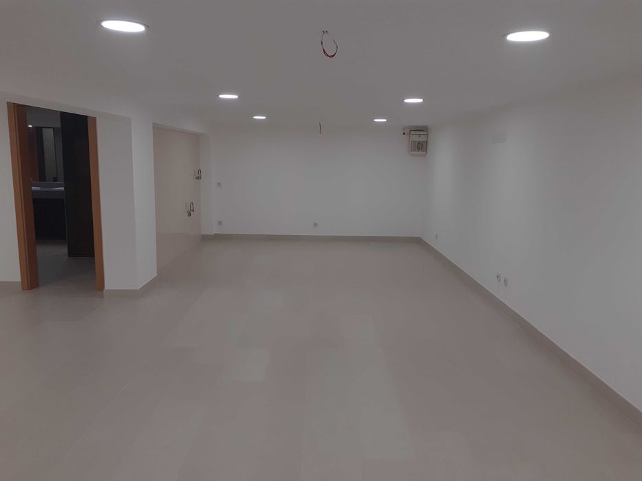 Loja em Cascais, São Domingos de Rana