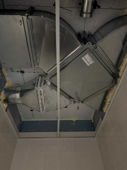 окрема будівля  під будь який вид діяльності.