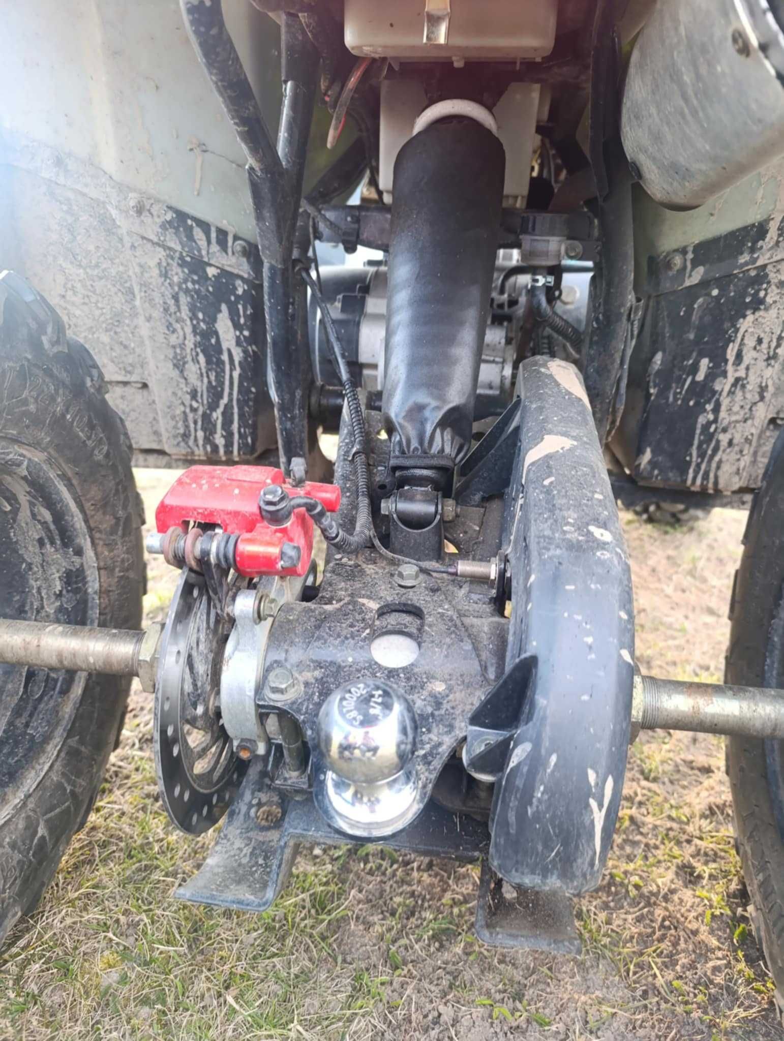 Quad  Asix 250  z przyczepką