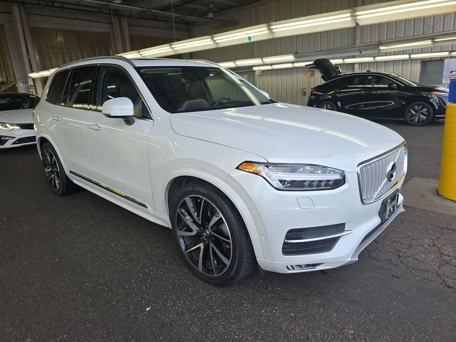 Volvo XC 90 Auta z USA - Zapytaj o więcej ofert !