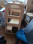 Helper pomocnik stolik