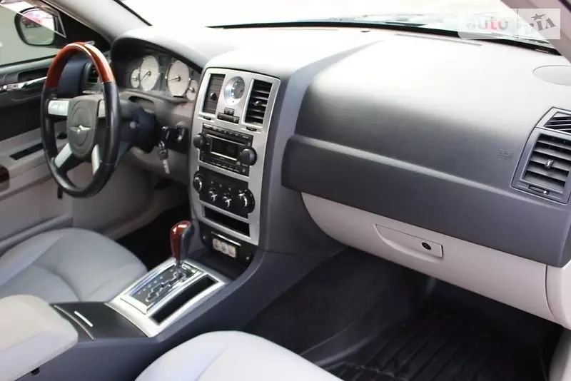 CHRYSLER Крайслер 300с