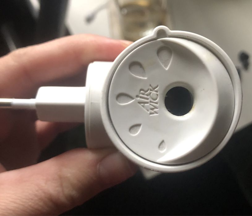 Dyfuzor AirWick na wkłady
