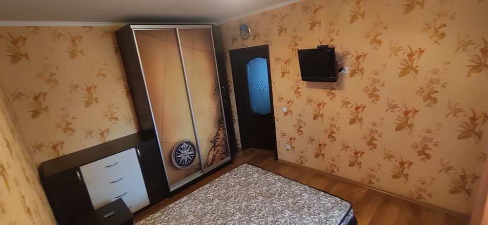 Продам 3 кімнатну квартиру вул. Єськова