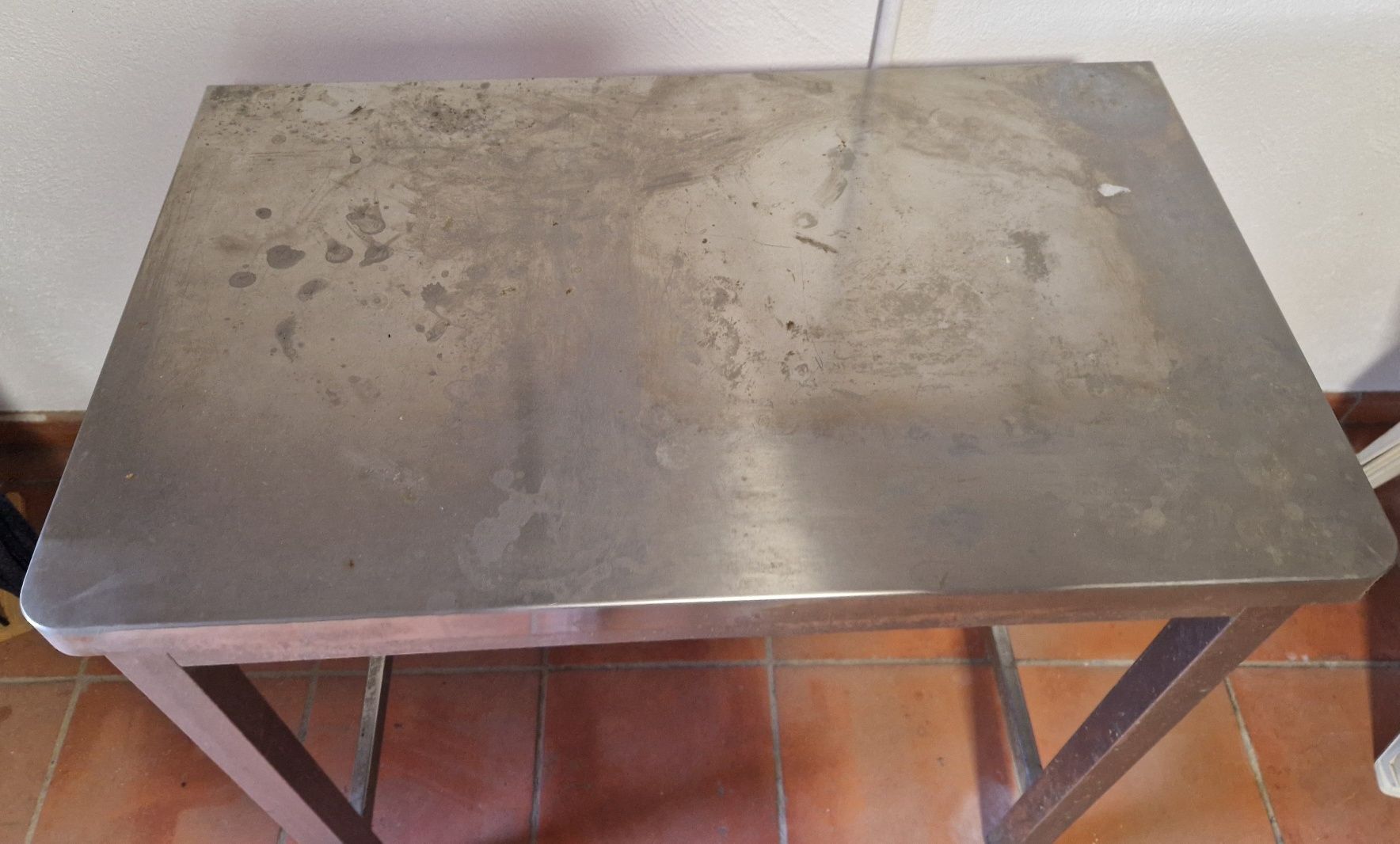 Mesa de trabalho em aço inoxidável
