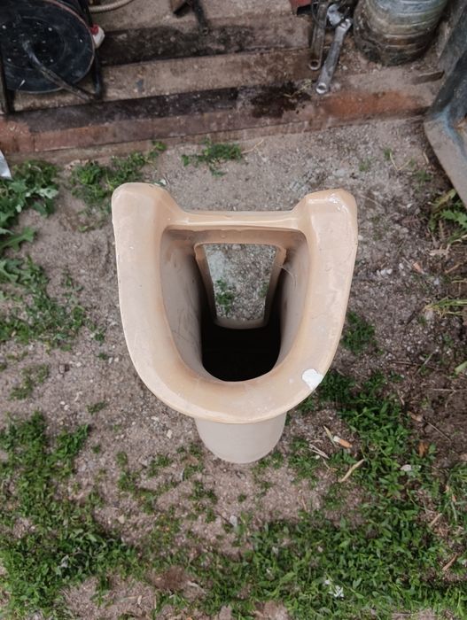 Стойка рукомойника