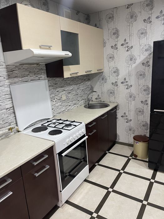 2к квартира на Миколаівській, можно з котиком