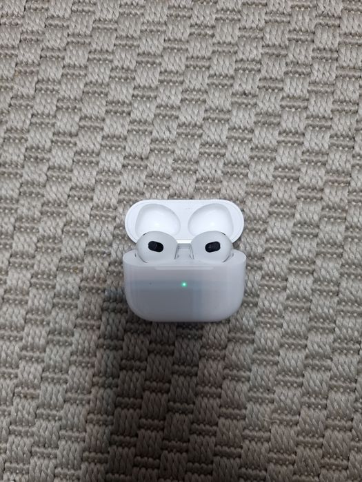 Apple Airpods 3. (Оригінал)
