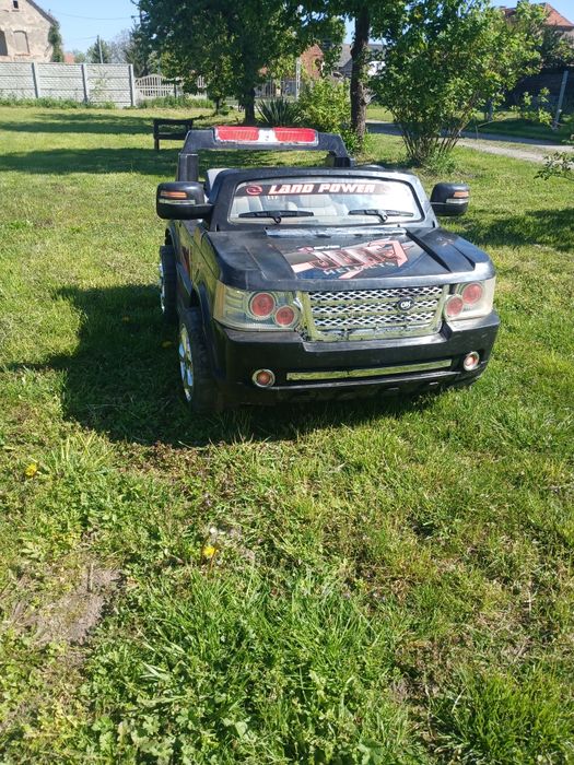 Samochód na akumator dla dziecka dwuosobowy