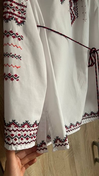 Вишиванка жіноча / розмір XS-S