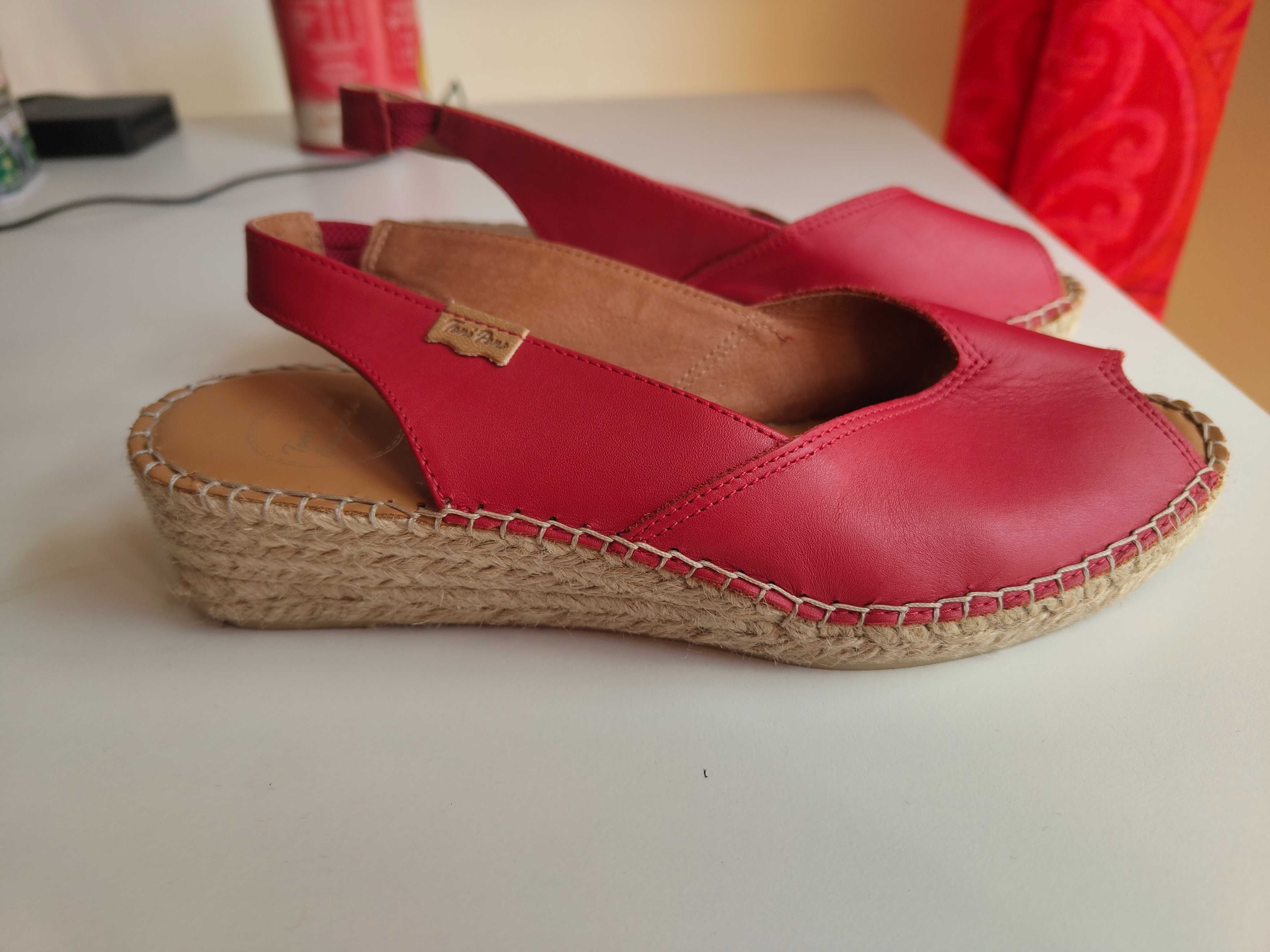 Czerwone espadryle damskie skórzane