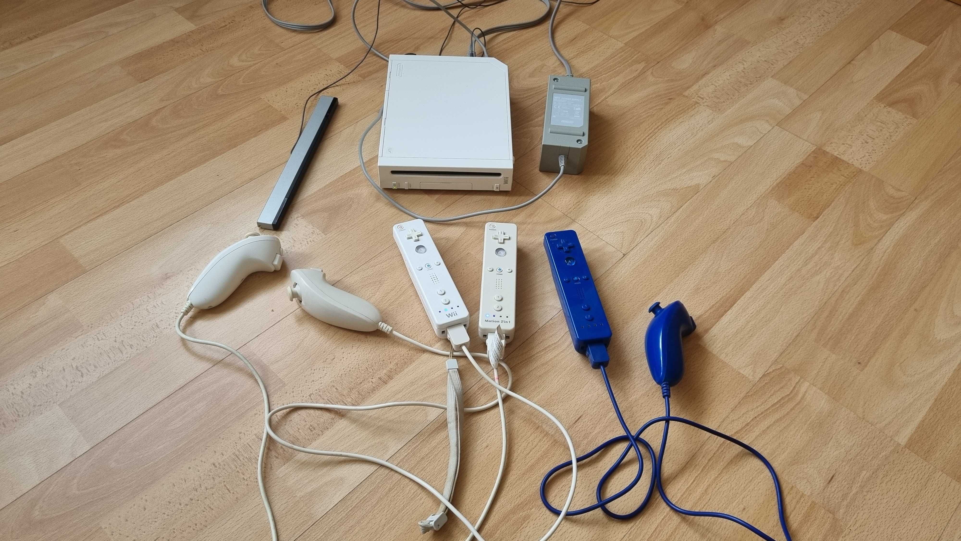 Konsola Wii + akcesoria dla 3 osób