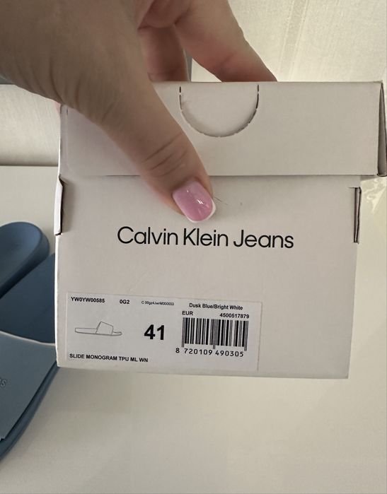 Жіночі шльопанці