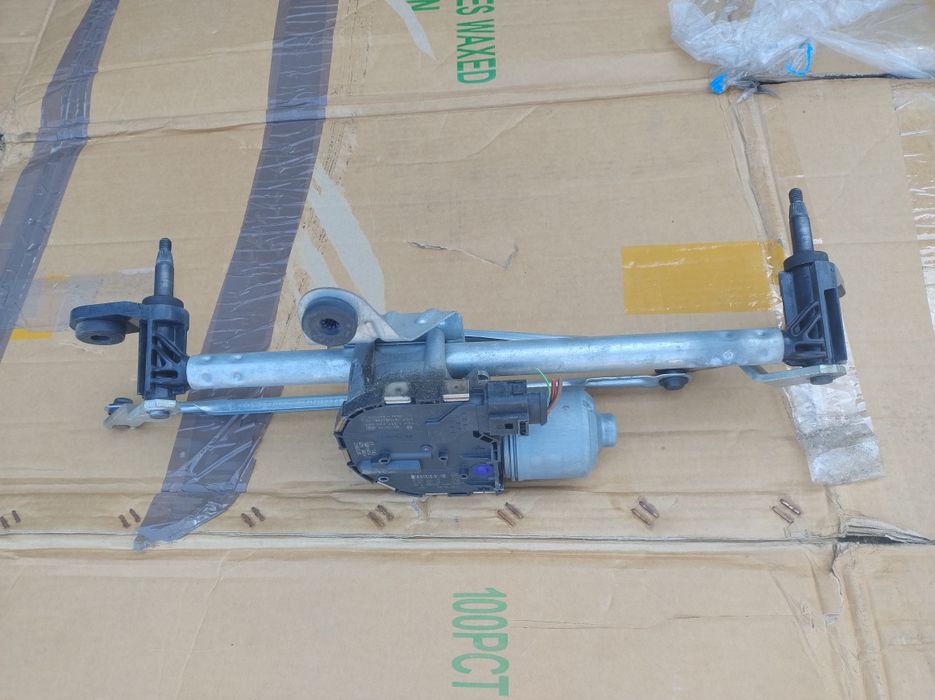 Mechanizm wycieraczek przód Seat Leon III 5F