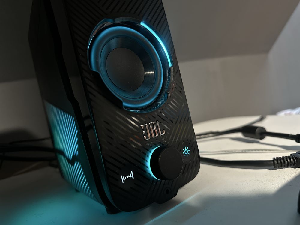 Glosniki JBL quantum duo bluetooth