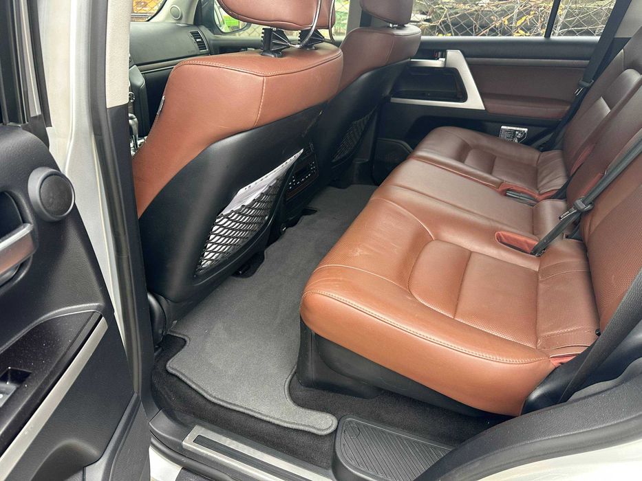 Toyota LC200 / Обмін на електромобіль.