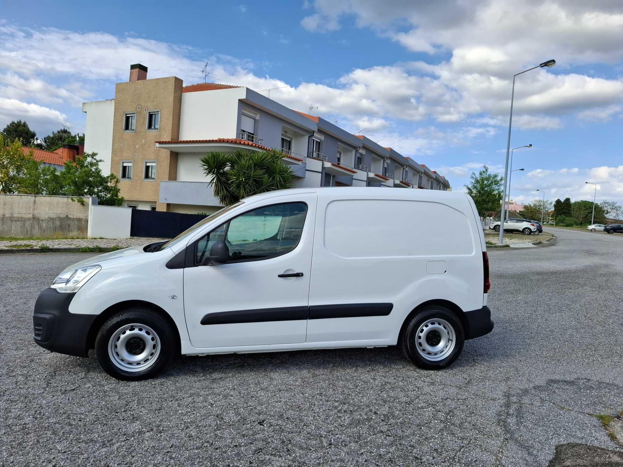 Berlingo Nacional 1.6-100cv 125000km 2018