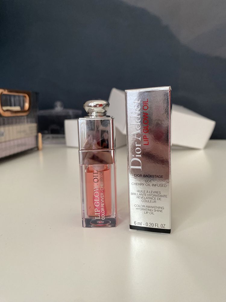 Олійка для губ Dior Lip Oil