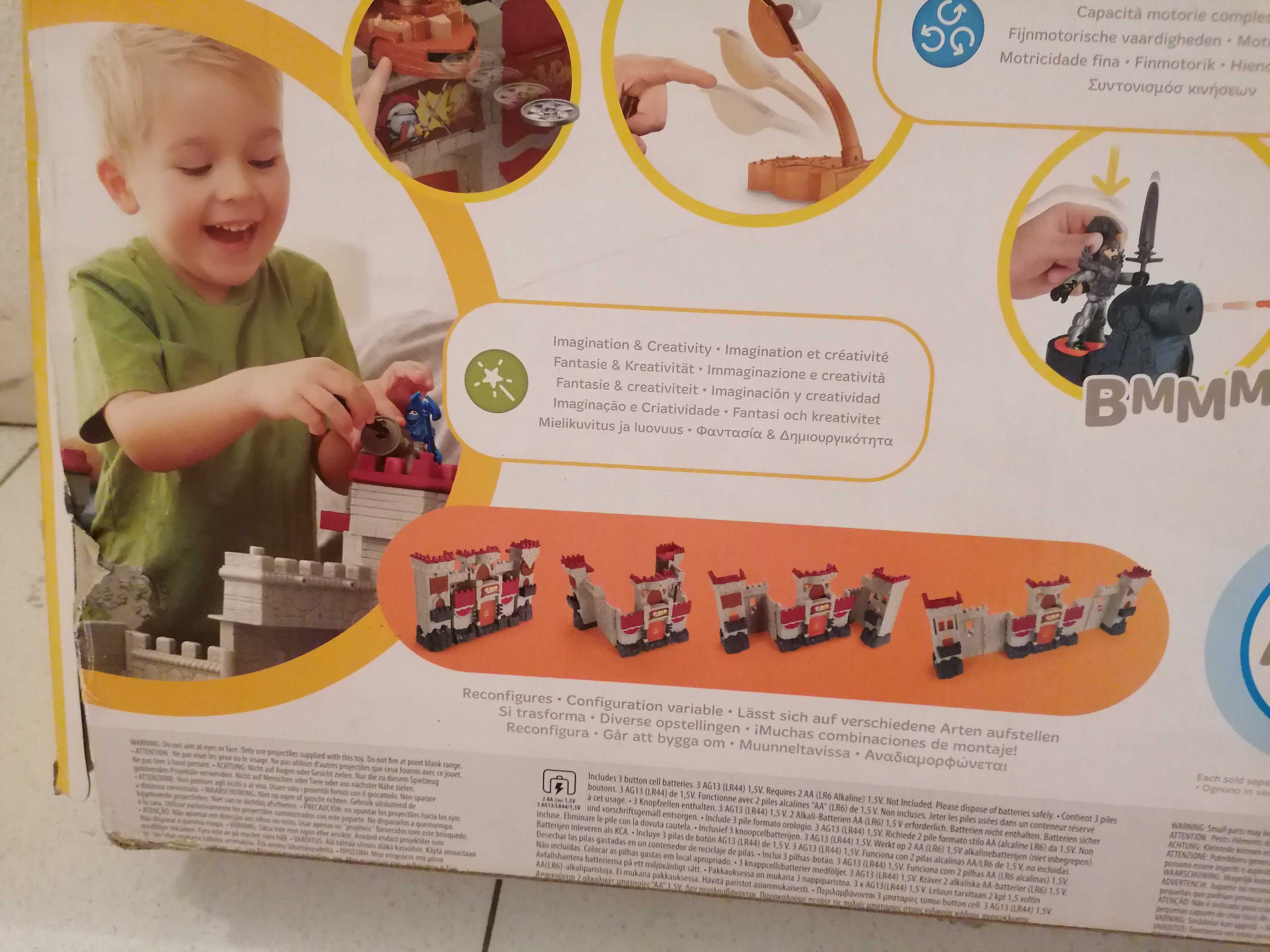 Castelo versátil Imaginext com variadas atividades