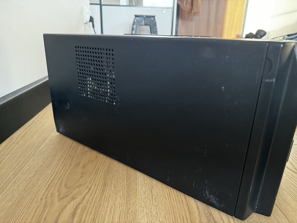 UPS APC Smart UPS 1000 zasilacz awaryjny bez akumulatorów