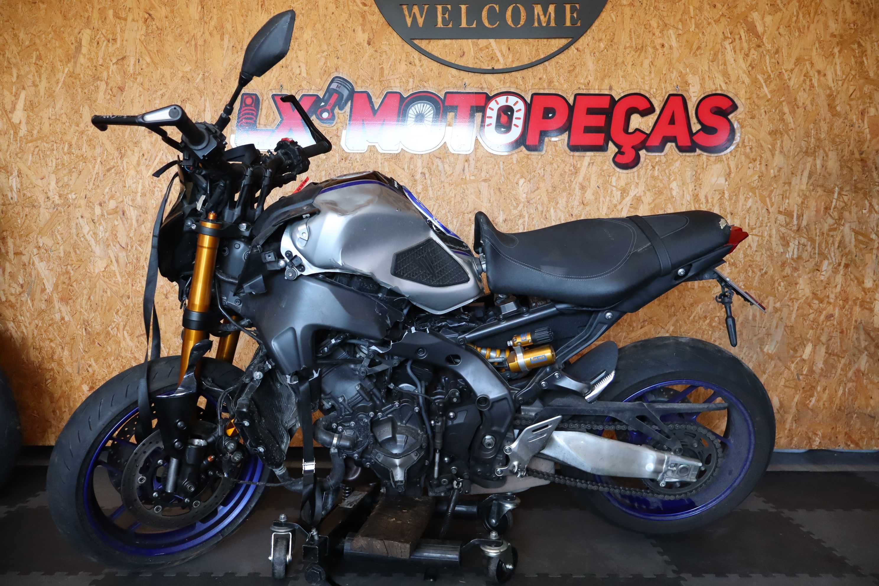Yamaha Mt-09 SP de 2022 para peças.