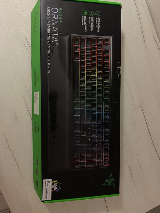 Продам ігрову клавіатуру Razer Ornata V2