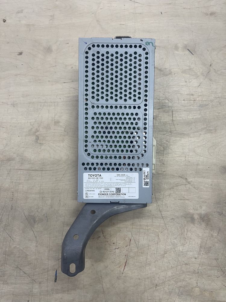 Підсилювач звука Lexus RX450h 86100-0E150 GM-4428