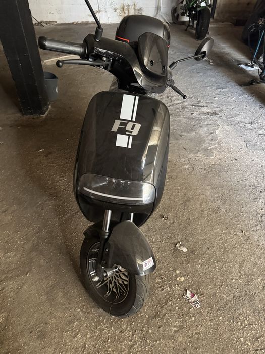 Moto eletrica como nova