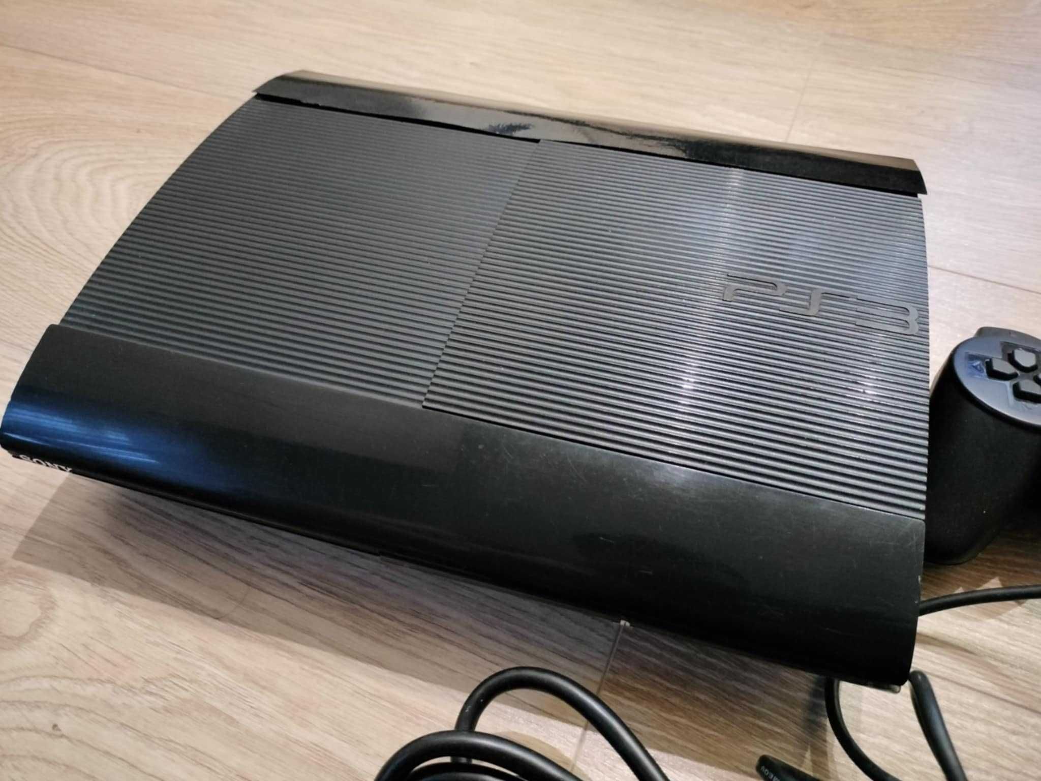 Konsola Playstation ps3 Super Slim z dyskiem