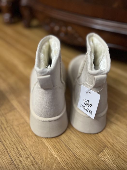 Продам нові класні угги угг черевики чоботи бежевий колір 36 23,5 zara