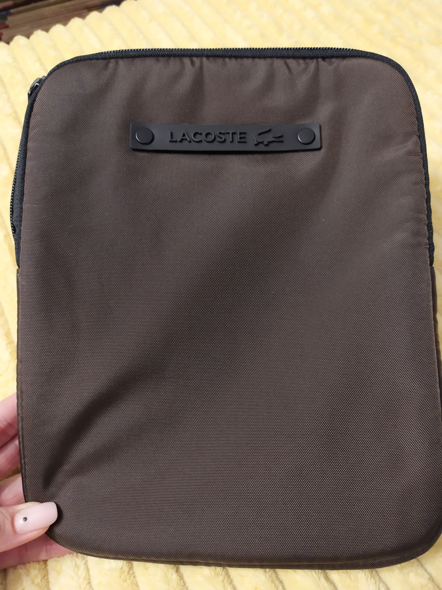 Lacoste pokrowiec 26x20