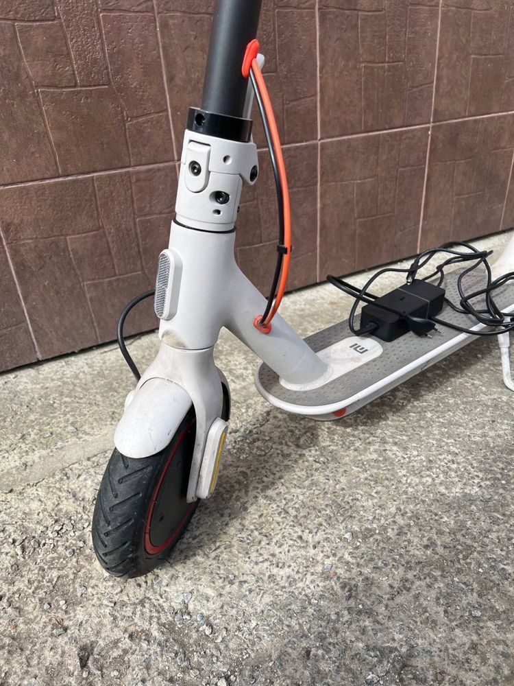 Електросамокат Xiaomi Mi Electric Scooter 3 Grey