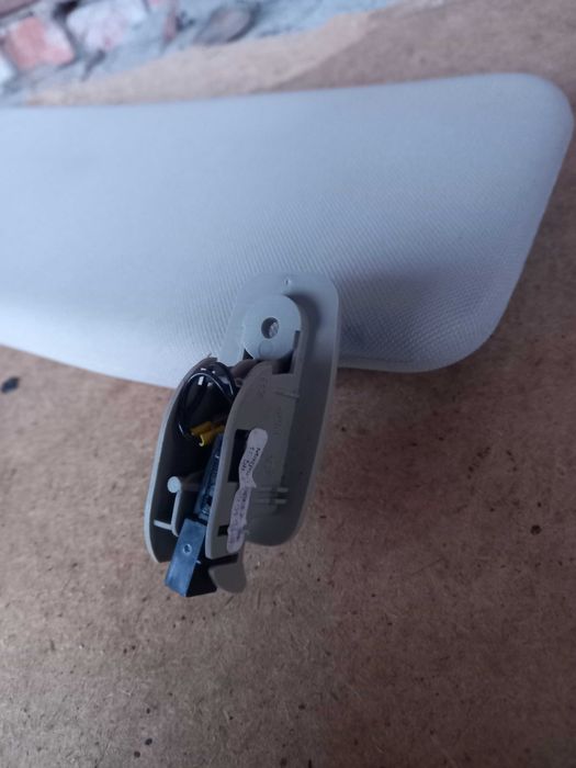 Козирек сонцезахихний ауді А6 С5