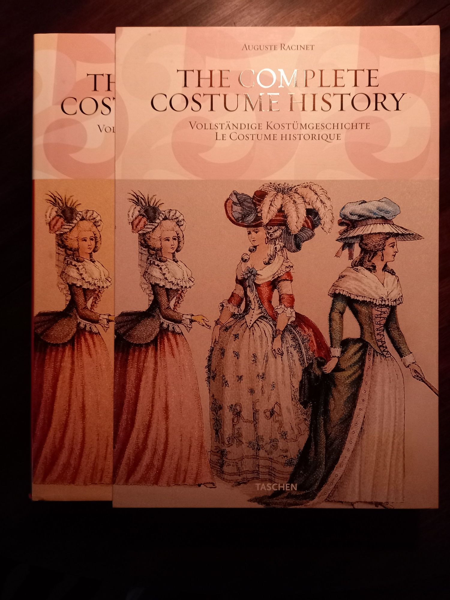 The Complete Costume History
de Francoise Tetart-Vittu