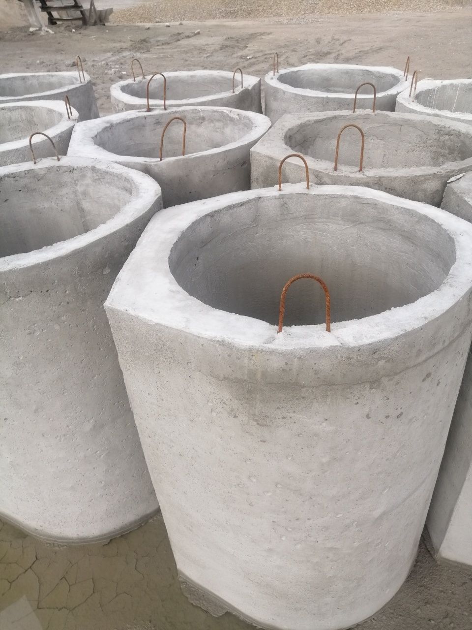 Kręgi betonowe różne srednice